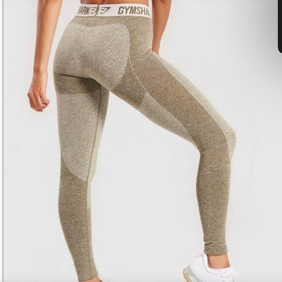 Gymshark Flex Leggings in Khahki Sand - Picture 4 of 10